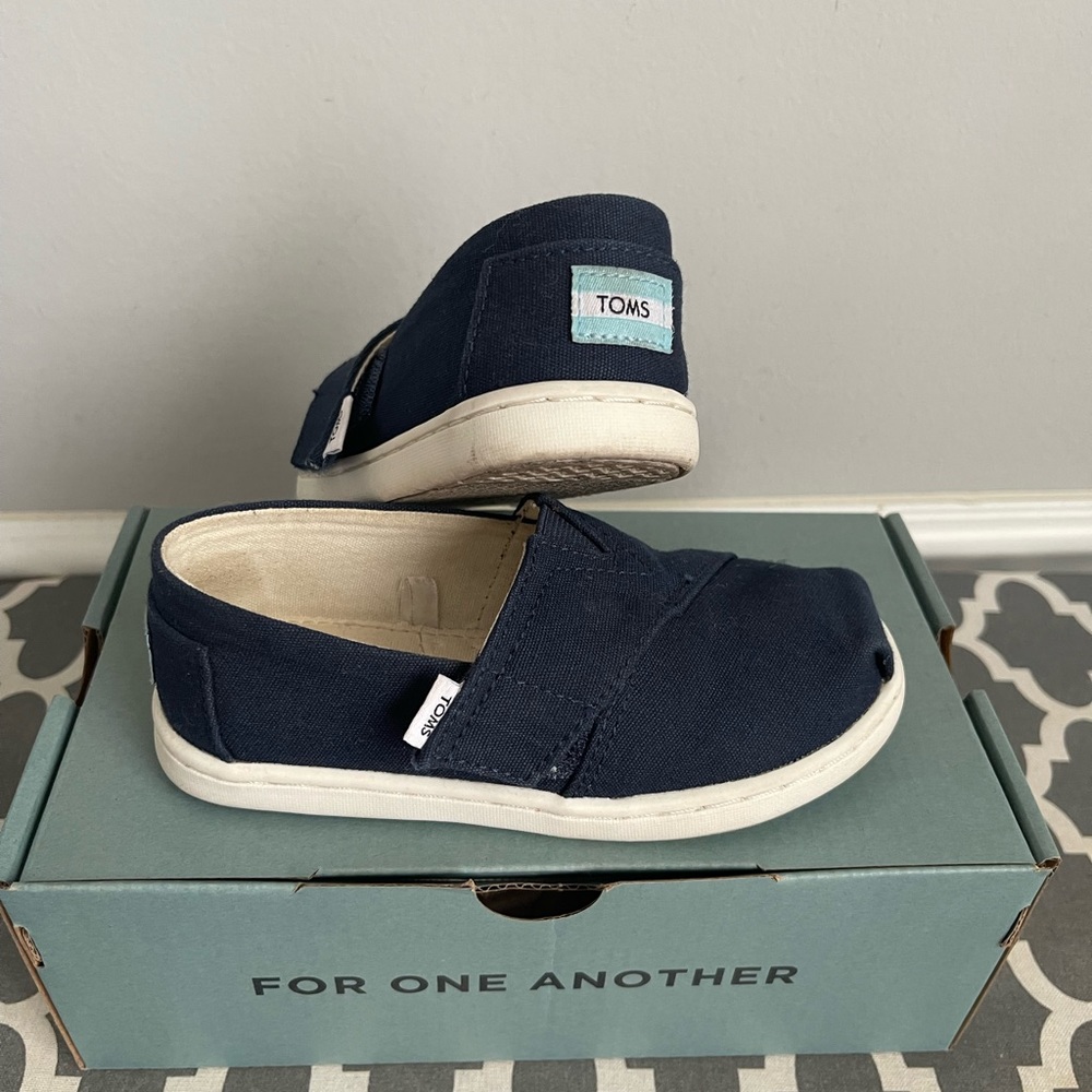 Toddler TOMS Shoes